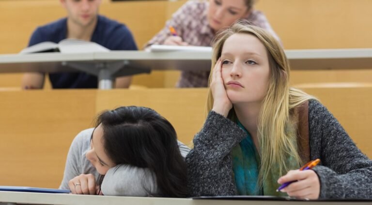 Minder internationale studenten; Toename van inschrijvingen voor de lerarenopleiding