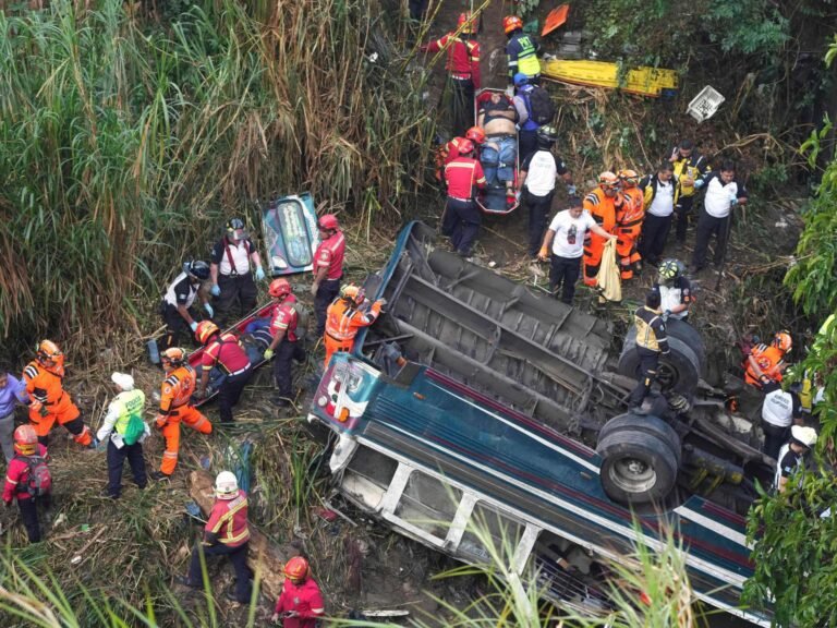 Minstens 30 doden bij busongeluk in Guatemala