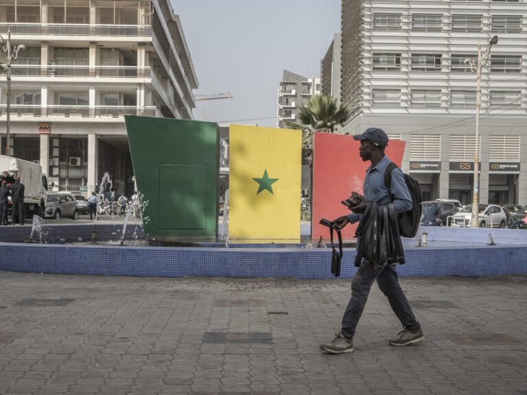 Senegal herschrijft Franse koloniale geschiedenis: van straatnamen tot schoolboeken