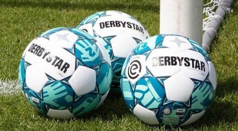 Spanningen Tussen PSV-spelers en Fans na Gelijkspel; Utrecht Weer Zonder Overwinning