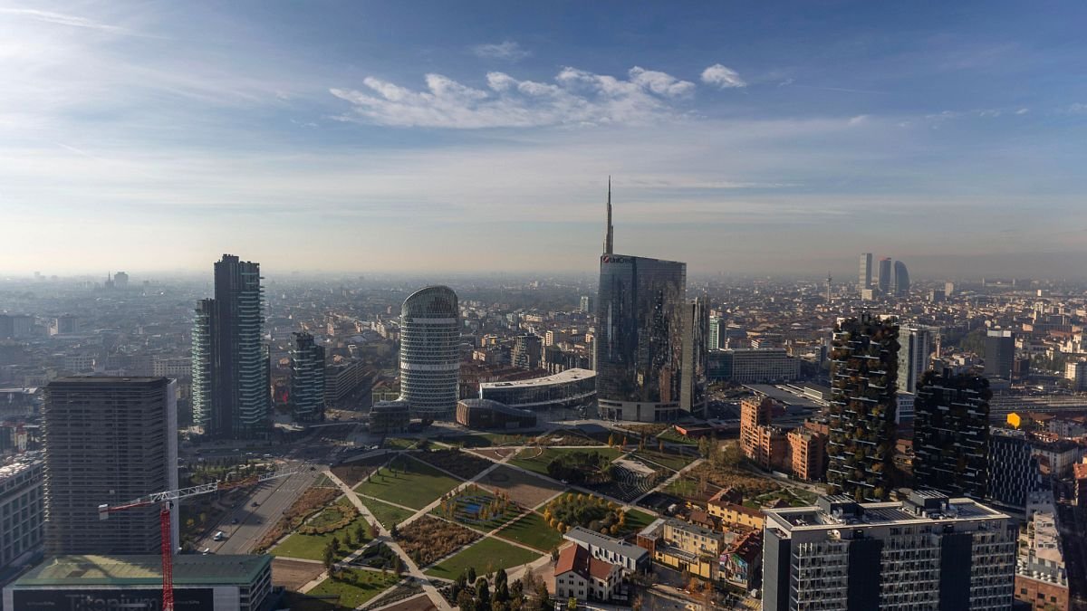 UniCredit in Italië overtreft winstverwachtingen te midden van overname-ambities