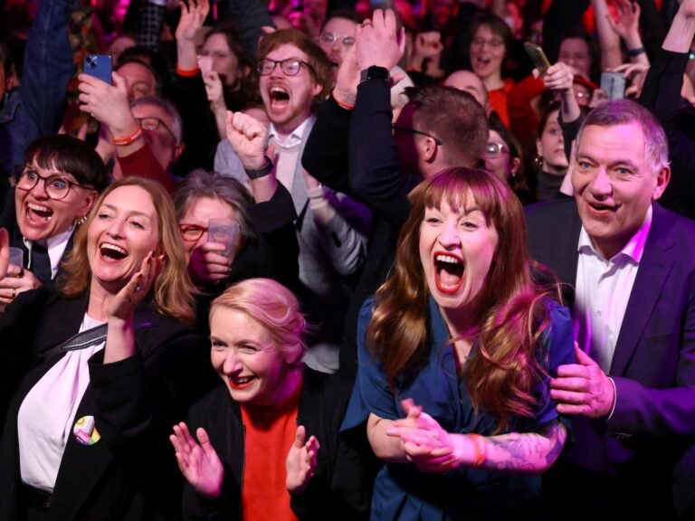 Verkiezingen tonen aan: Verre rechts AfD en socialistische linkse partijen winnen jongeren in Duitsland