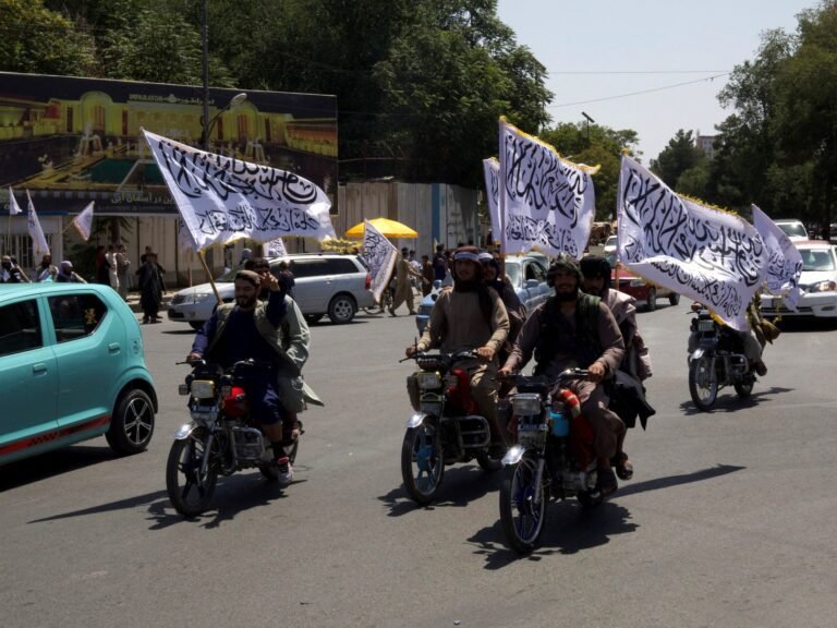 Amerikaanse vrouw vrijgelaten door Taliban in Afghanistan, volgens voormalige Amerikaanse gezant