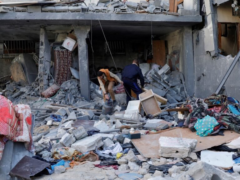 Israël beveelt evacuatie van Rafah aan terwijl bombardementen op Gaza doorgaan