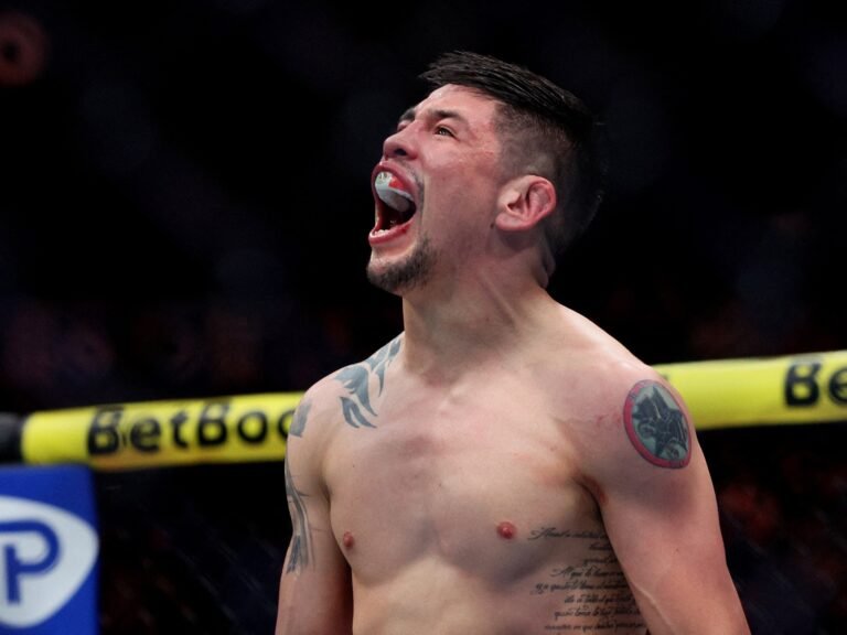 Moreno Verslaat Erceg bij UFC Fight Night in Mexico Stad