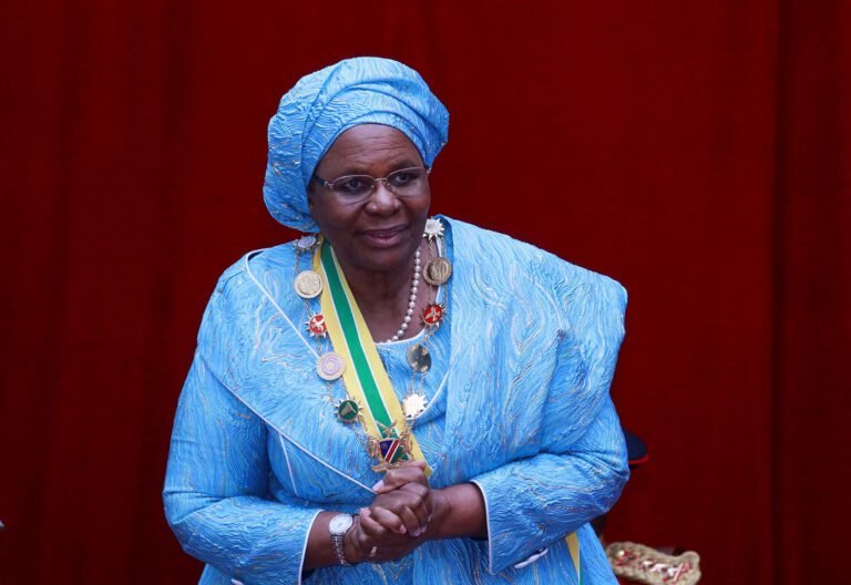 Netumbo Nandi-Ndaitwah beëdigd als de eerste vrouwelijke president van Namibië