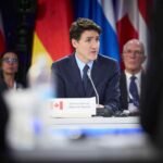 Trump Escalates Tarief Spanningen met Trudeau over Grensbeleid