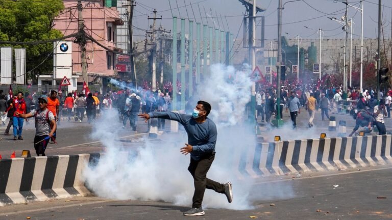 Twee doden in Nepal bij botsingen tussen demonstranten voor monarchie en politie