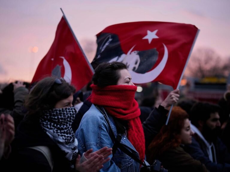 Tweede nacht van protesten in Turkije na arrestatie van burgemeester van Istanbul