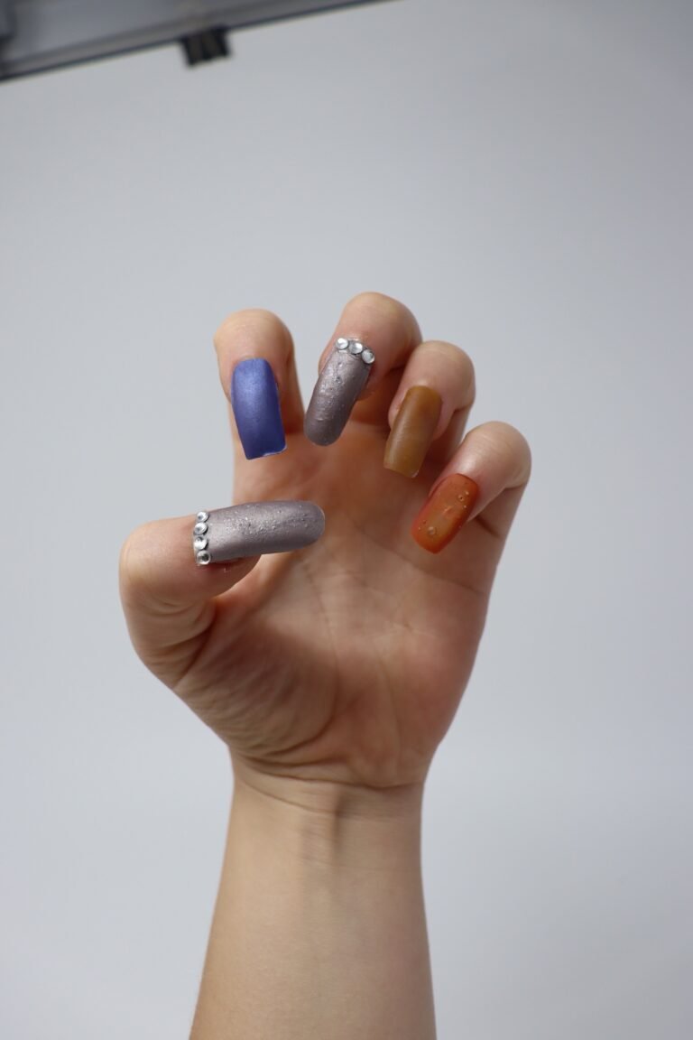 Biologisch afbreekbare nagels maken manicures duurzamer