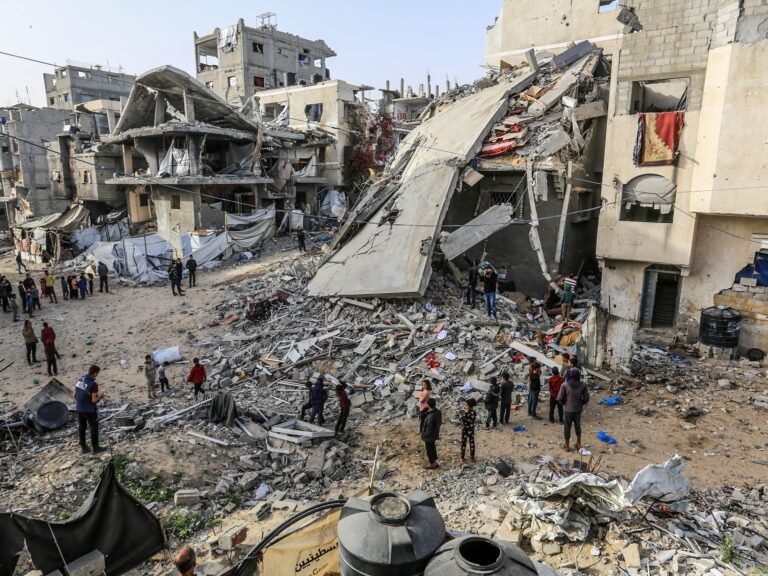 Britse advocaten beschuldigen 10 Britten die voor Israël in Gaza vochten van oorlogsmisdaden
