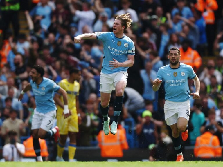 De Bruyne schittert terwijl Man City terugvecht en Crystal Palace verplettert