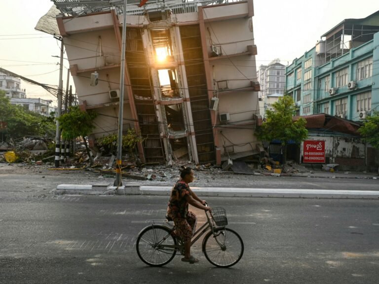 Doodentol van aardbeving in Myanmar overschrijdt 3.300 terwijl VN om hulp vraagt