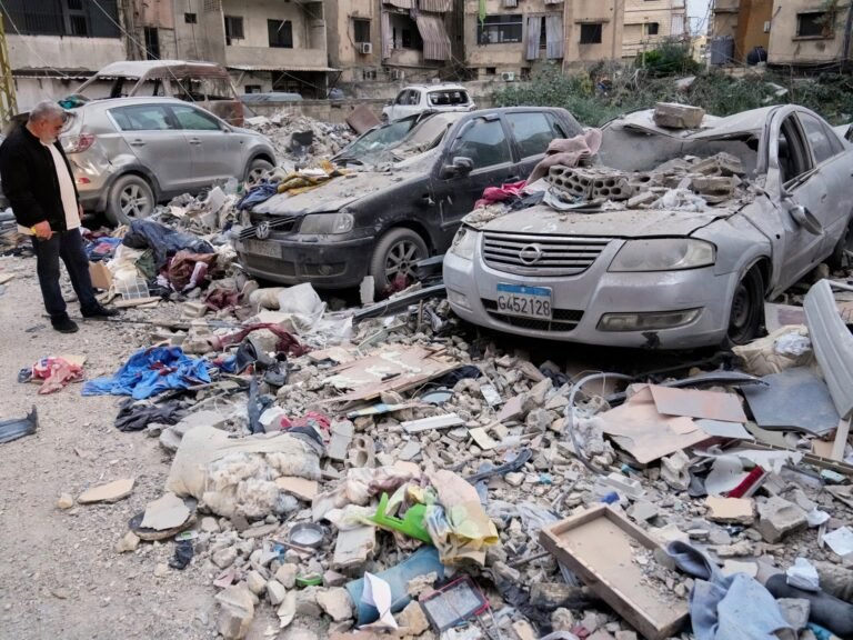 Foto's: Israëlische luchtaanval op Beiroet wekt zorgen over fragiele wapenstilstand