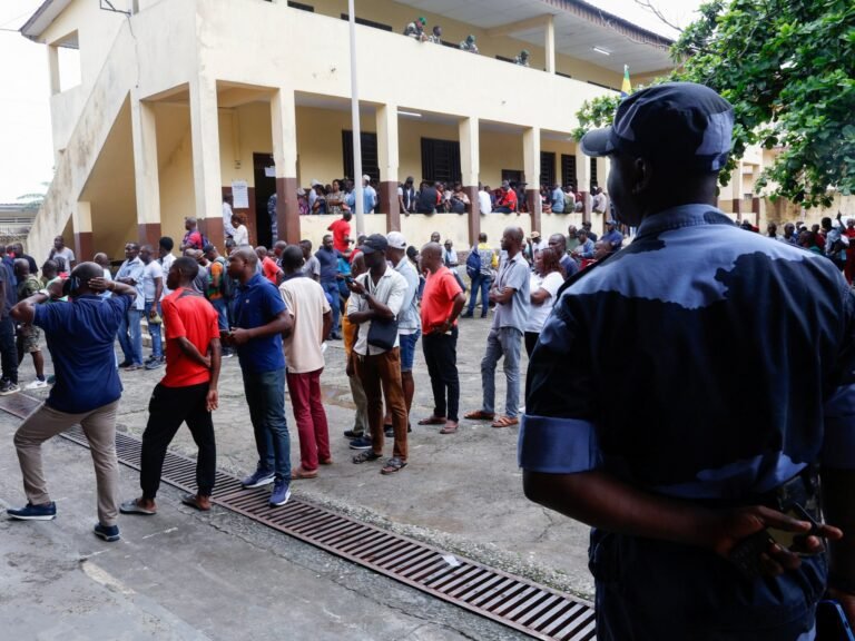 Gabon Stemt in Eerste Presidentiële Verkiezingen Sinds de Coup van 2023