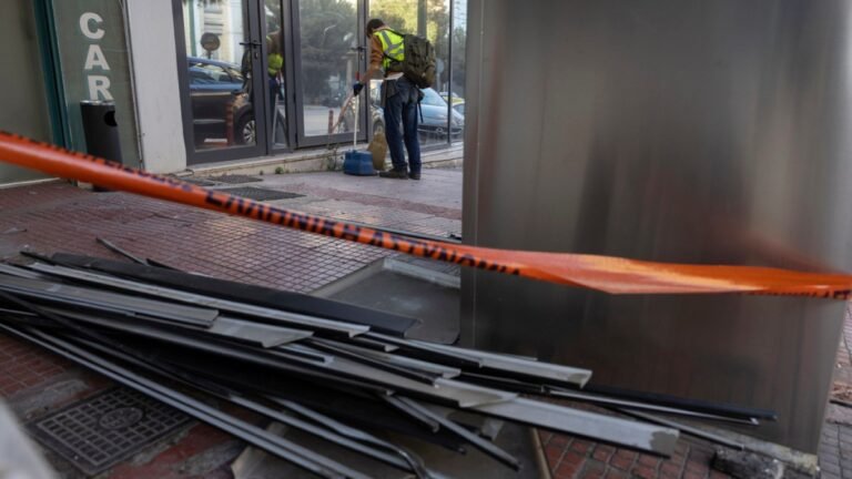 Griekse politie onderzoekt claims van extremistische groep over bomaanslagen