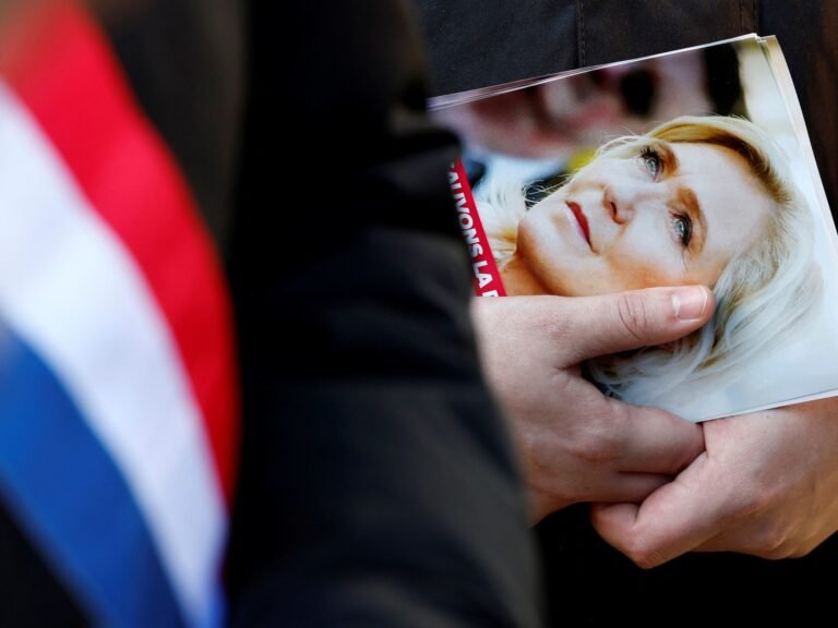 Le Pen's Veroordeling in Frankrijk: Einde Carrière of Brandstof voor een Nieuwe Verre Rechts?