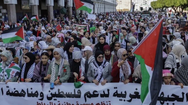 Massale Protesten in Marokko Tegen de Oorlog van Israƫl in Gaza en de Steun van de VS