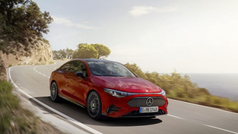 Mercedes-Benz Aandelen Dalen na Terugtrekking van Winstverwachtingen Door Tariefvrees