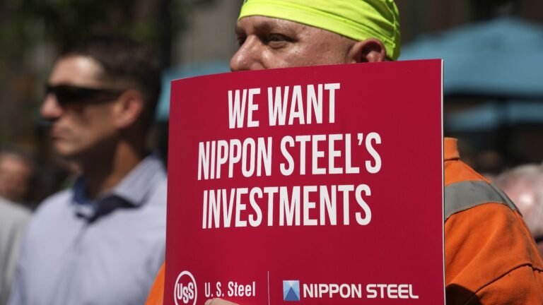 President Trump beveelt onderzoek aan naar bod van Nippon Steel op US Steel