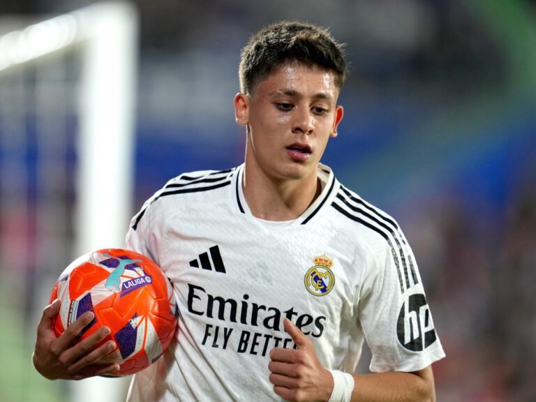 Real Madrid verslaat Getafe en houdt Barcelona in zicht in LaLiga