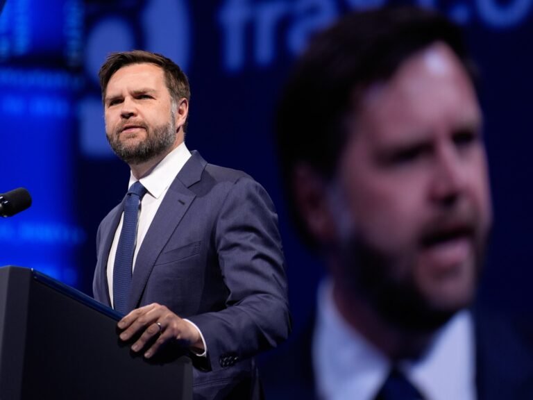 Amerikaans vice-president Vance prijst Trump’s crypto-prestaties op Bitcoin-conferentie