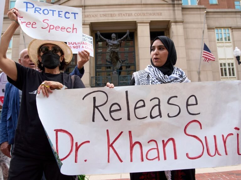 Amerikaanse rechter beveelt vrijlating van Badar Khan Suri uit immigratiebewaring