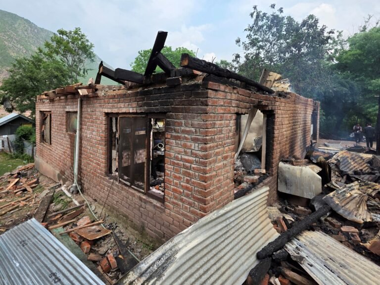 Belangrijke Beelden van de Militaire Aanval van India en de Reactie van Pakistan