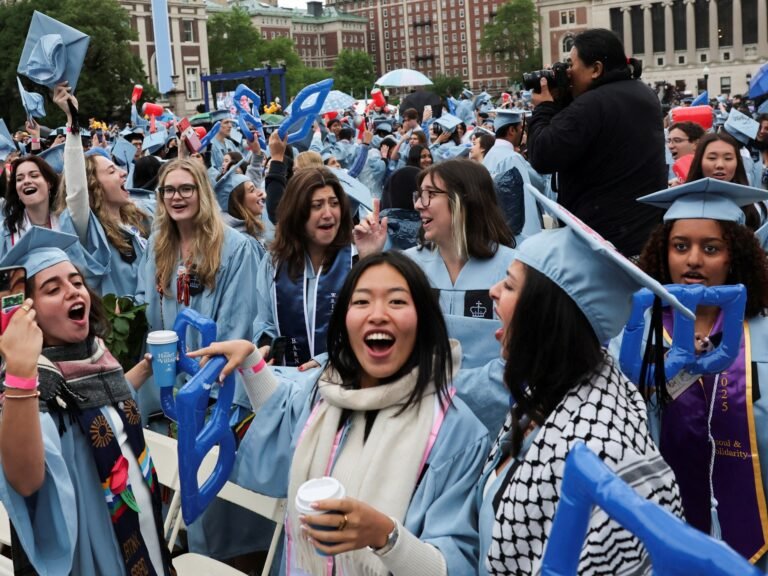 Chinese Studenten in de VS Worstelen met Onzekerheid Over Trump’s Vis Beleidswijzigingen
