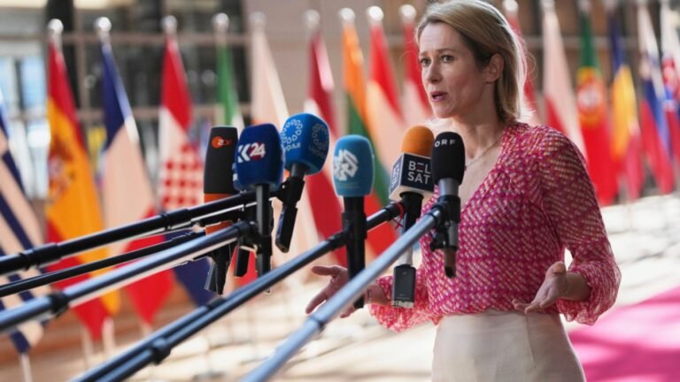 EU en VK verhogen druk op Rusland met gelijktijdige sancties