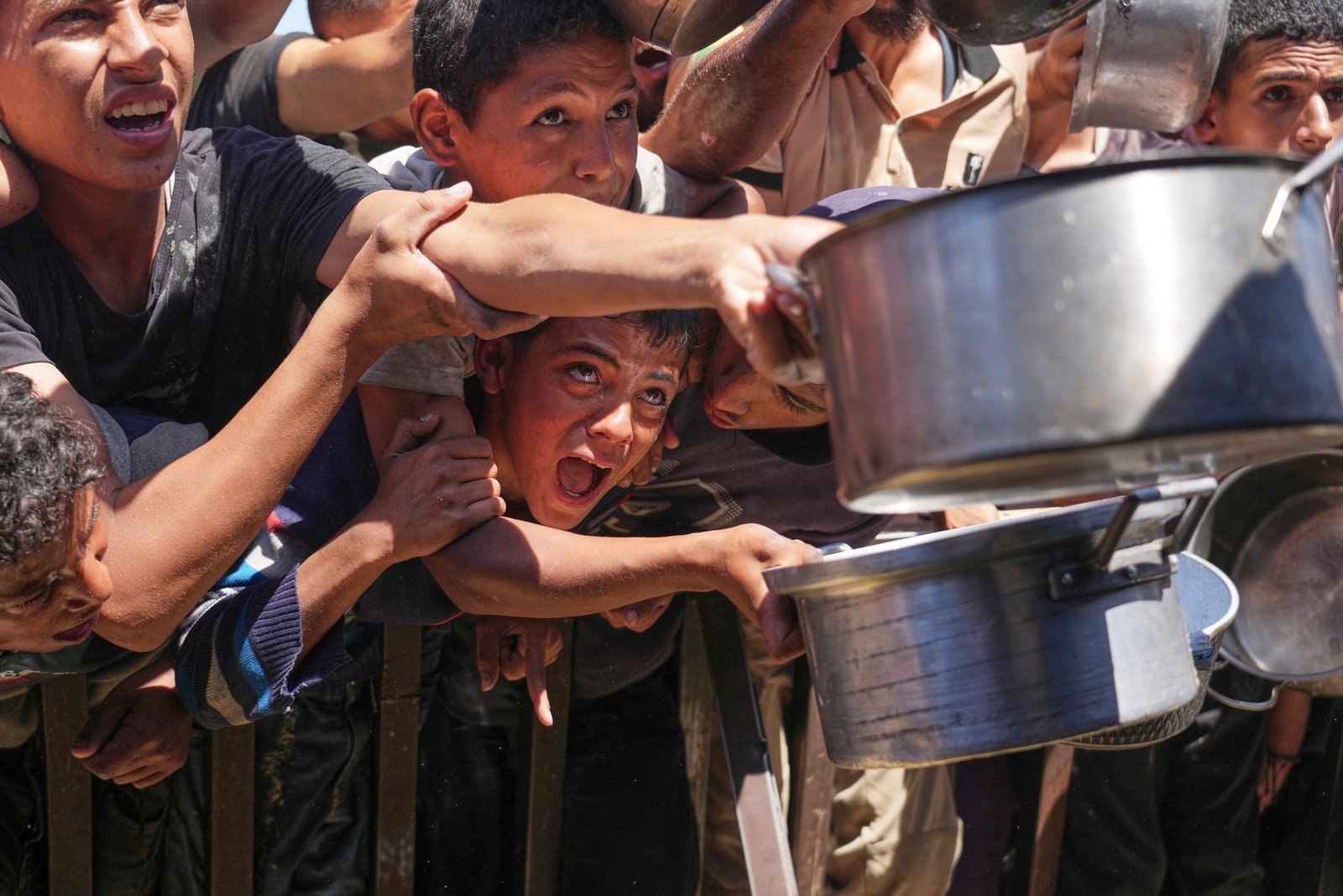 Gaza Humanitaire Stichting start hulpleveringen ondanks verlies van directeur