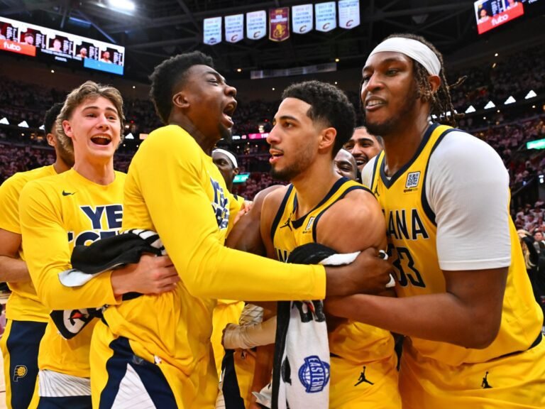 Haliburton Schiet Pacers naar 2-0 Voorsprong Tegen Cavs in Play-offs