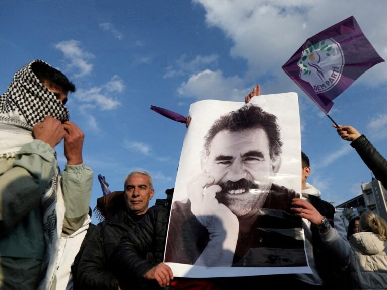 Kurdse leider Ocalan verzoekt PKK om zich op te heffen: Wat je moet weten