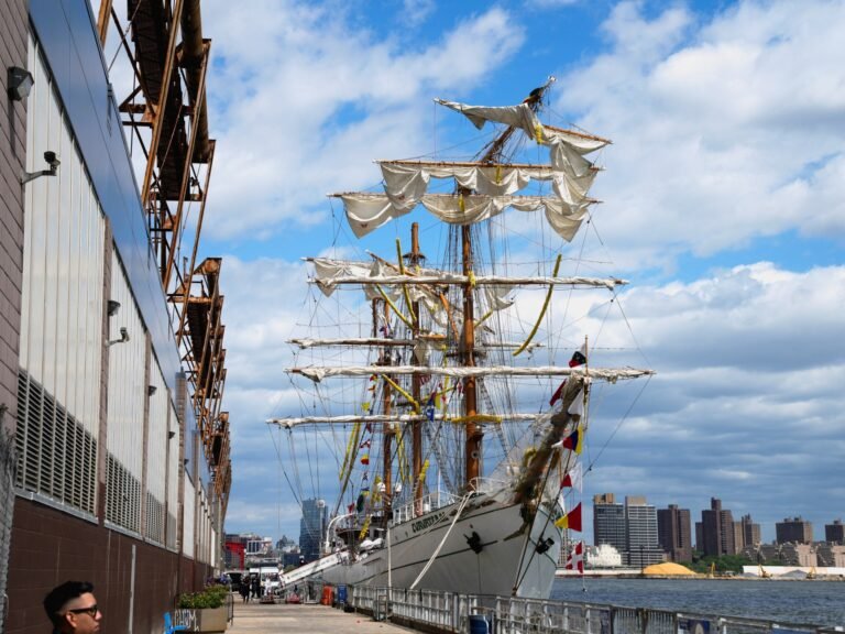 Mexicaans schip botst op Brooklyn Bridge: Wat ging er mis en wie zijn de slachtoffers?