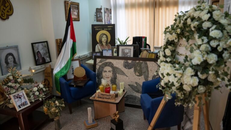 Nieuwe documentaire onthult identiteit van Israëlische soldaat die Shireen Abu Akleh heeft gedood
