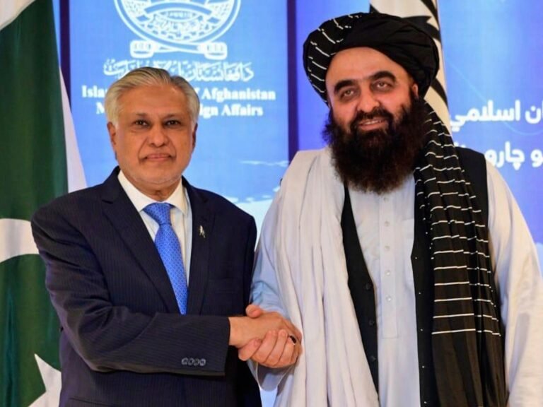 Pakistan benoemt ambassadeur voor buurland Afghanistan onder Taliban-bestuur