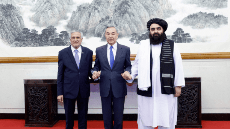 Pakistan en Afghanistan werken aan het herstellen van relaties in gesprekken met China