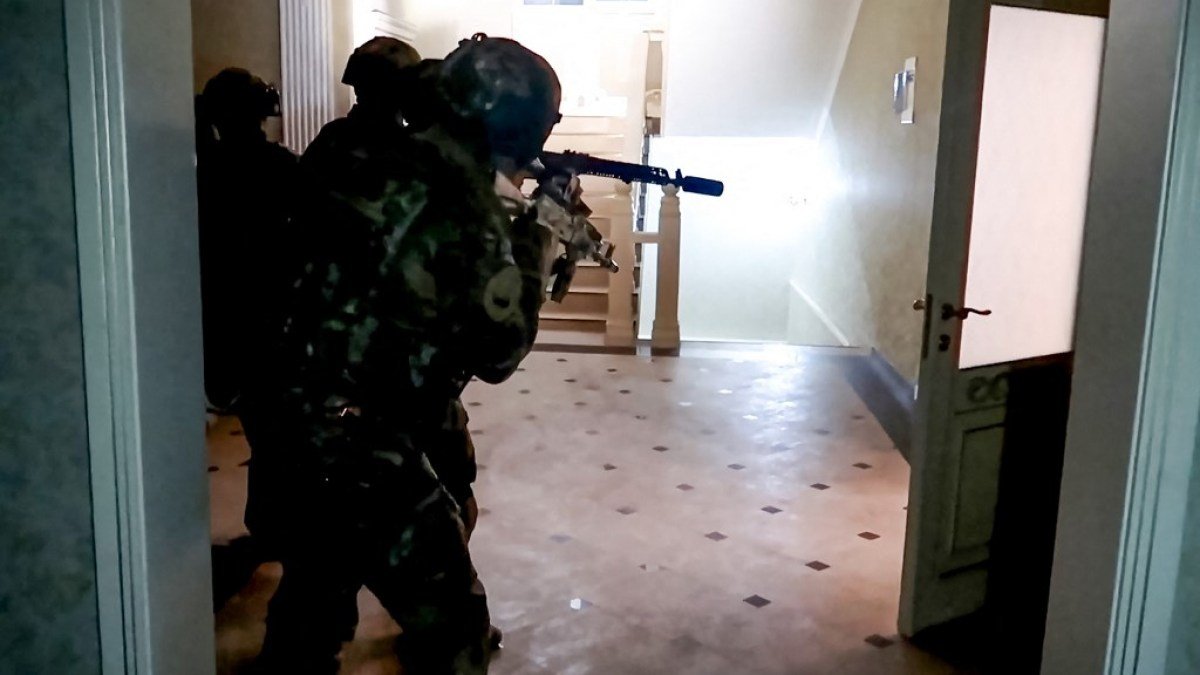 Schutters doden drie politieagenten in de regio Dagestan, Zuid-Rusland