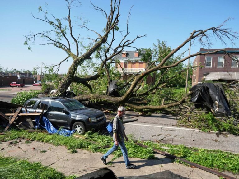 Tornado's eisen 21 levens in de VS: Missouri en Kentucky getroffen