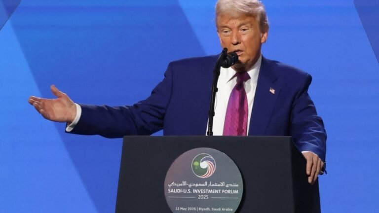 Trump kondigt opheffing van Amerikaanse sancties tegen Syrië aan, einde van jarenlange beleidslijn van Washington