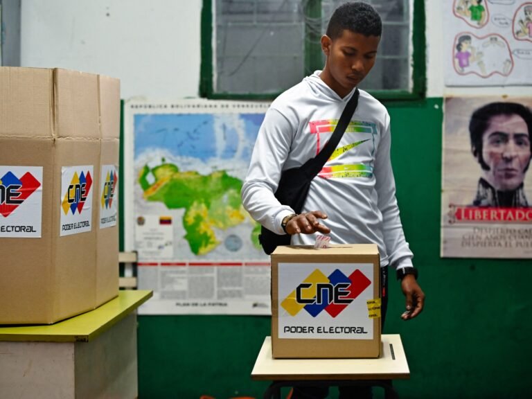 Venezolanen stemmen te midden van oproepen tot boycot en angst voor overheidsrepressie