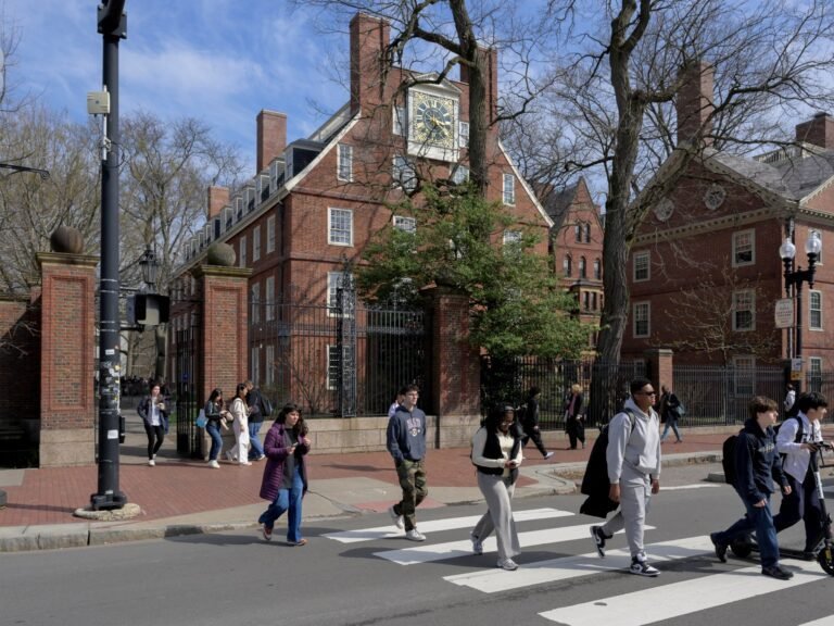 Verhindert Harvard het onthullen van internationale studenten aan de Trump-administratie?