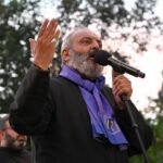 Armenië arresteert vooraanstaande aartsbisschop vanwege vermeend complot voor een staatsgreep