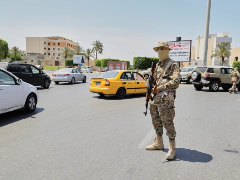 Dozens Lichamen Gevonden op Militiebeheerste Locaties in Tripoli, Libië; VN in Alarm