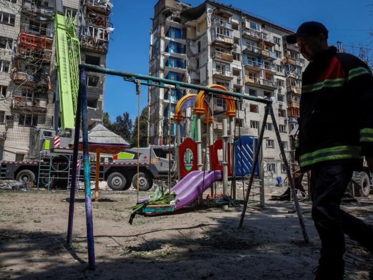 EU Beperkt Financiële Steun aan Rusland voor Vrede door Kracht in Oekraïne