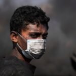 Foto's: Jonge Palestijnen in Gaza zetten plastic om in brandstof