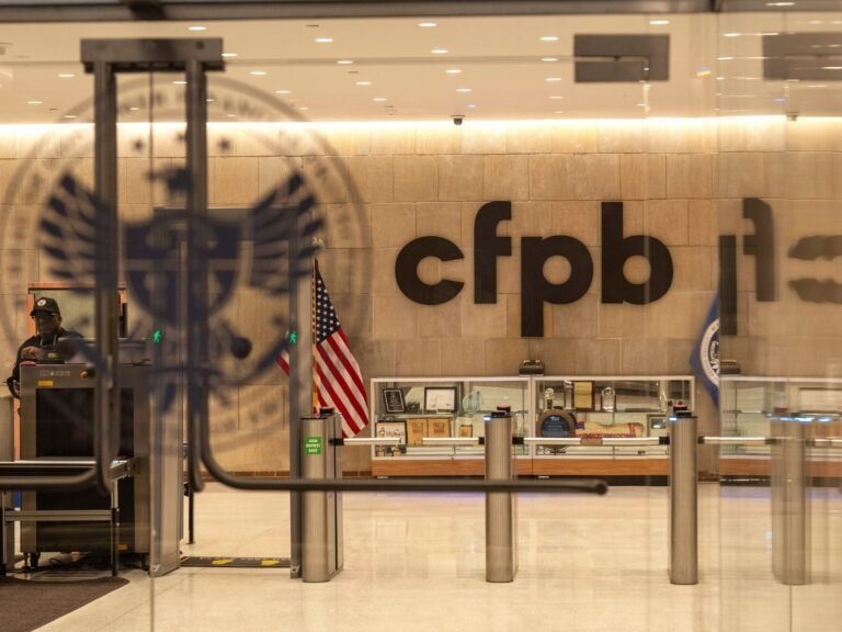 Hoogste handhavingsfunctionaris CFPB treedt af te midden van beleidsveranderingen onder Trump