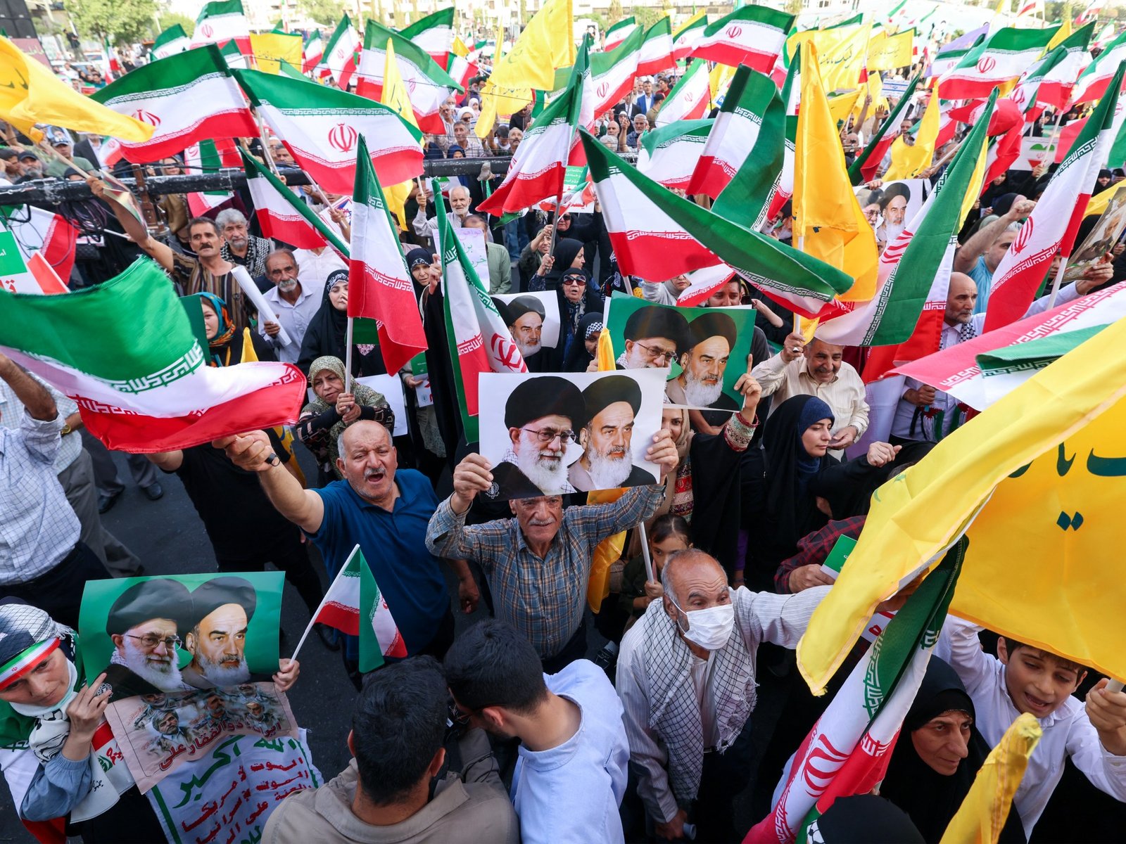 Iran Straft 'Spionage' terwijl het Overwinning op Israël en de VS Proclameert