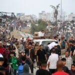 Israël doodt 59 Palestijnen in Gaza, velen tijdens poging om hulp te ontvangen