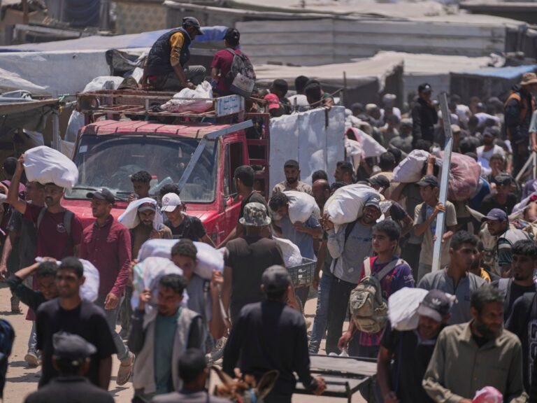 Israël doodt minstens 79 mensen in Gaza, veel slachtoffers bij door de VS gesteunde hulplocatie